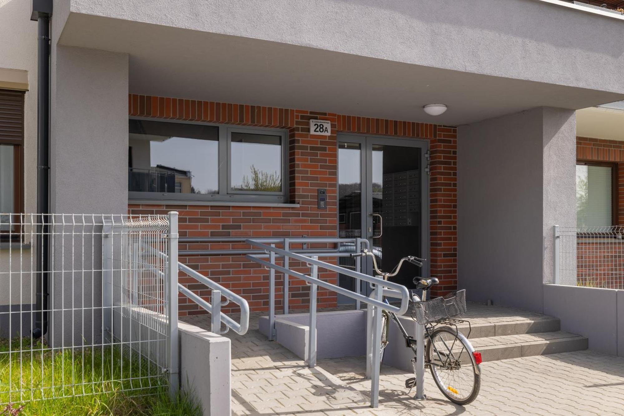 Ts Gold New Town Apartment & Free Private Parking Щецин Экстерьер фото